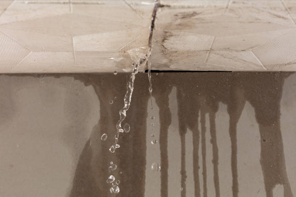 Professional Water Extraction technician working in Sherrodsville, OH